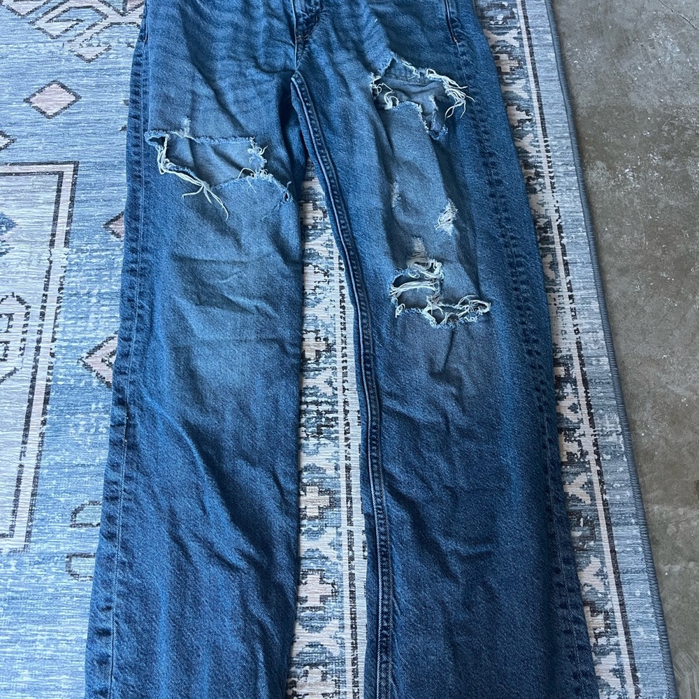 Aeropostale Straight Leg Jeans - Distressed Blue